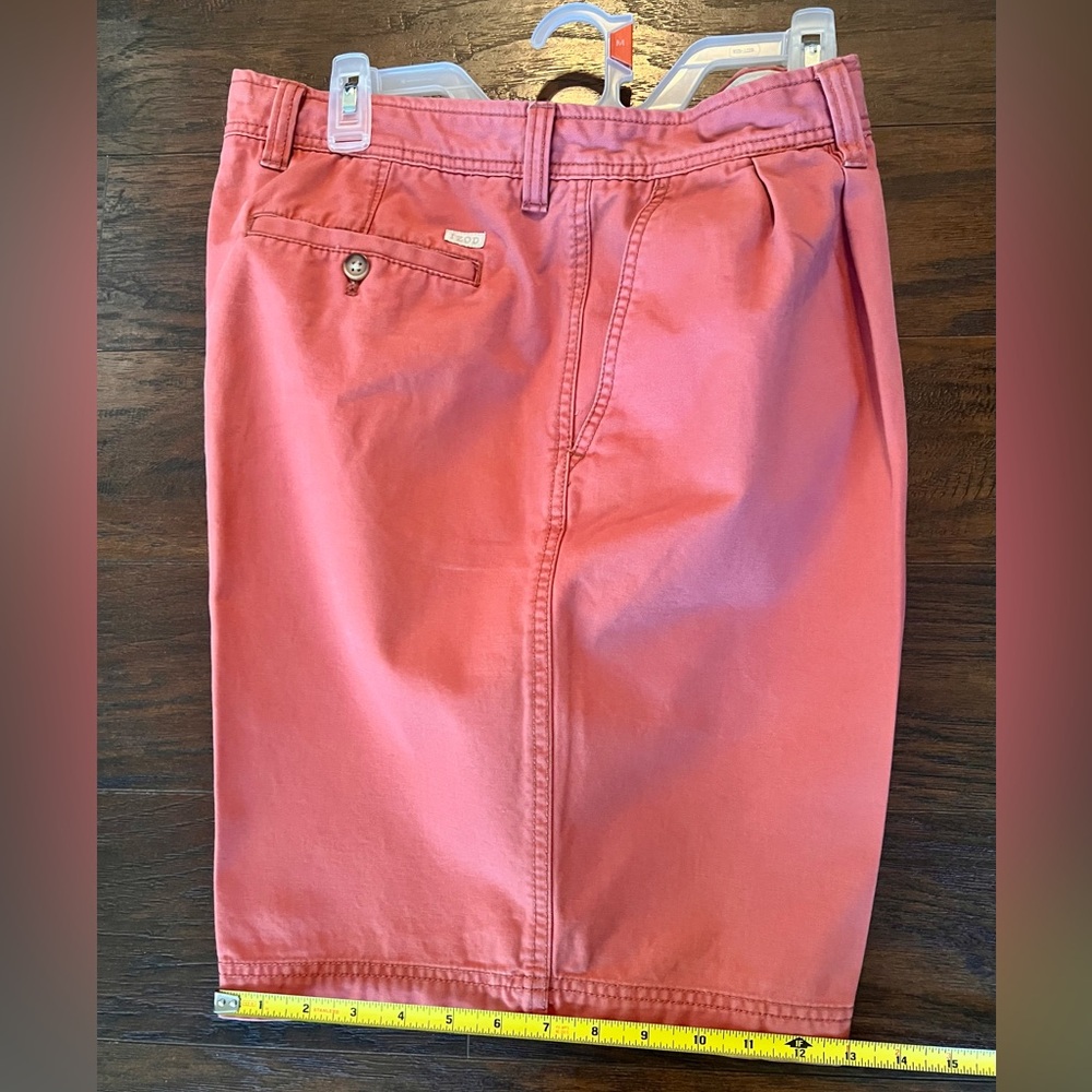 Izod Men's Salmon Saltwater Flat Front Shorts